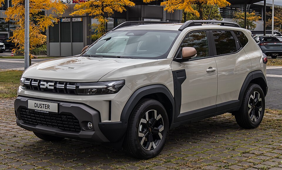 Dacia Duster — SUV & 4x4 à louer à Témara