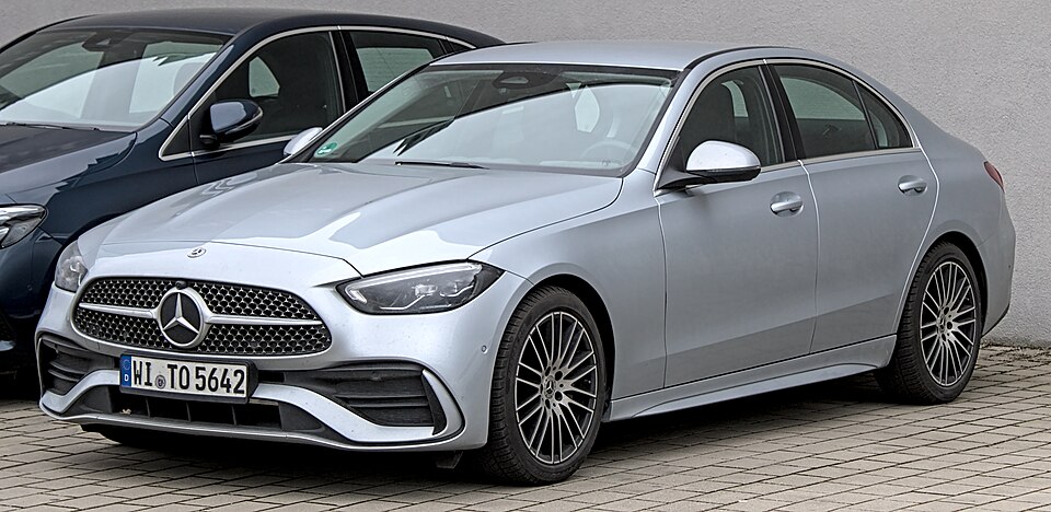 Mercedes Classe C — Luxe à louer à Témara